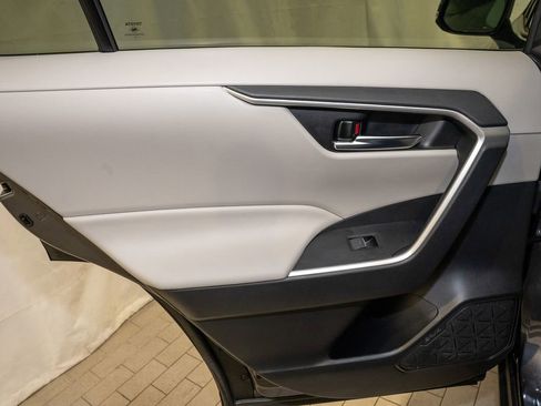 Used 2024 Toyota RAV4 XLE image 8