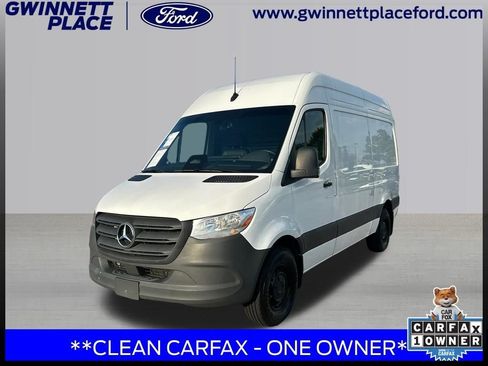 Used 2025 Mercedes-Benz Sprinter 2500 image 1