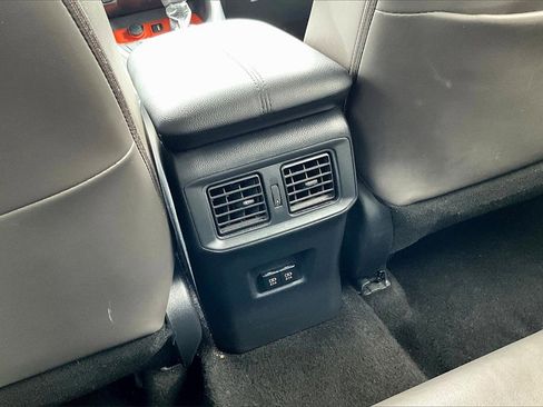 Used 2019 Toyota RAV4 Adventure image 32