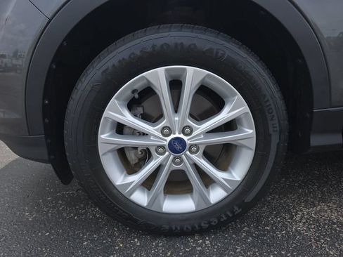 Used 2017 Ford Escape SE AWD/4WD image 9