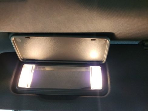 Certified 2022 Toyota Sienna XLE image 81