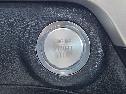 Used 2024 Kia Telluride LX image 21