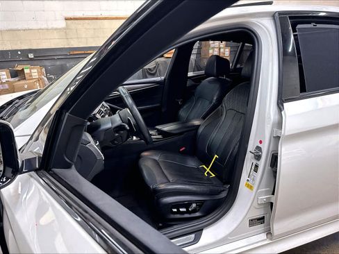 Used 2017 BMW 530i RWD image 27