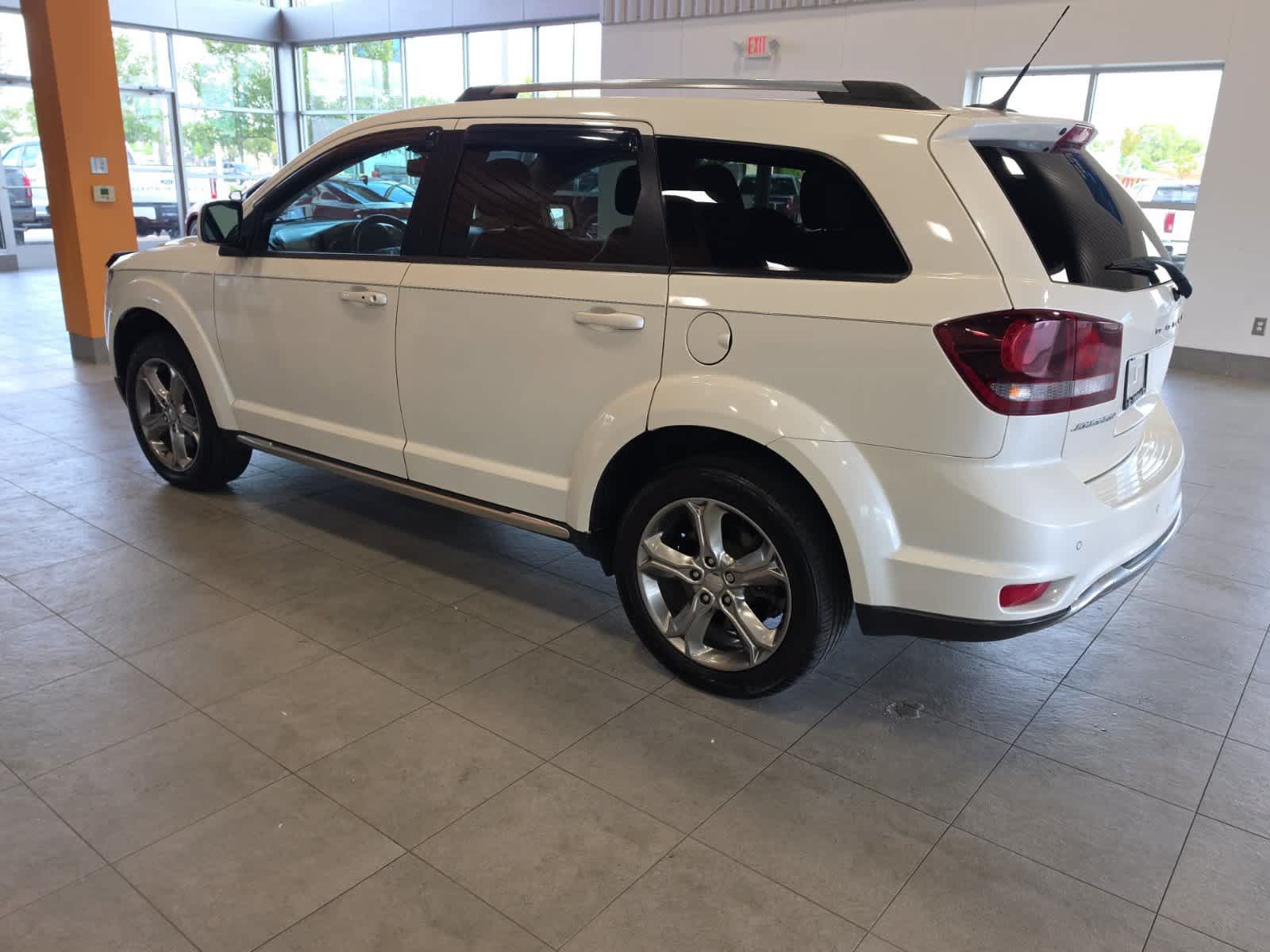 Used 2016 Dodge Journey Crossroad FWD image 11
