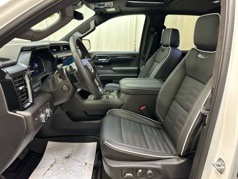 New 2026 GMC Sierra 1500 AT4X image 4