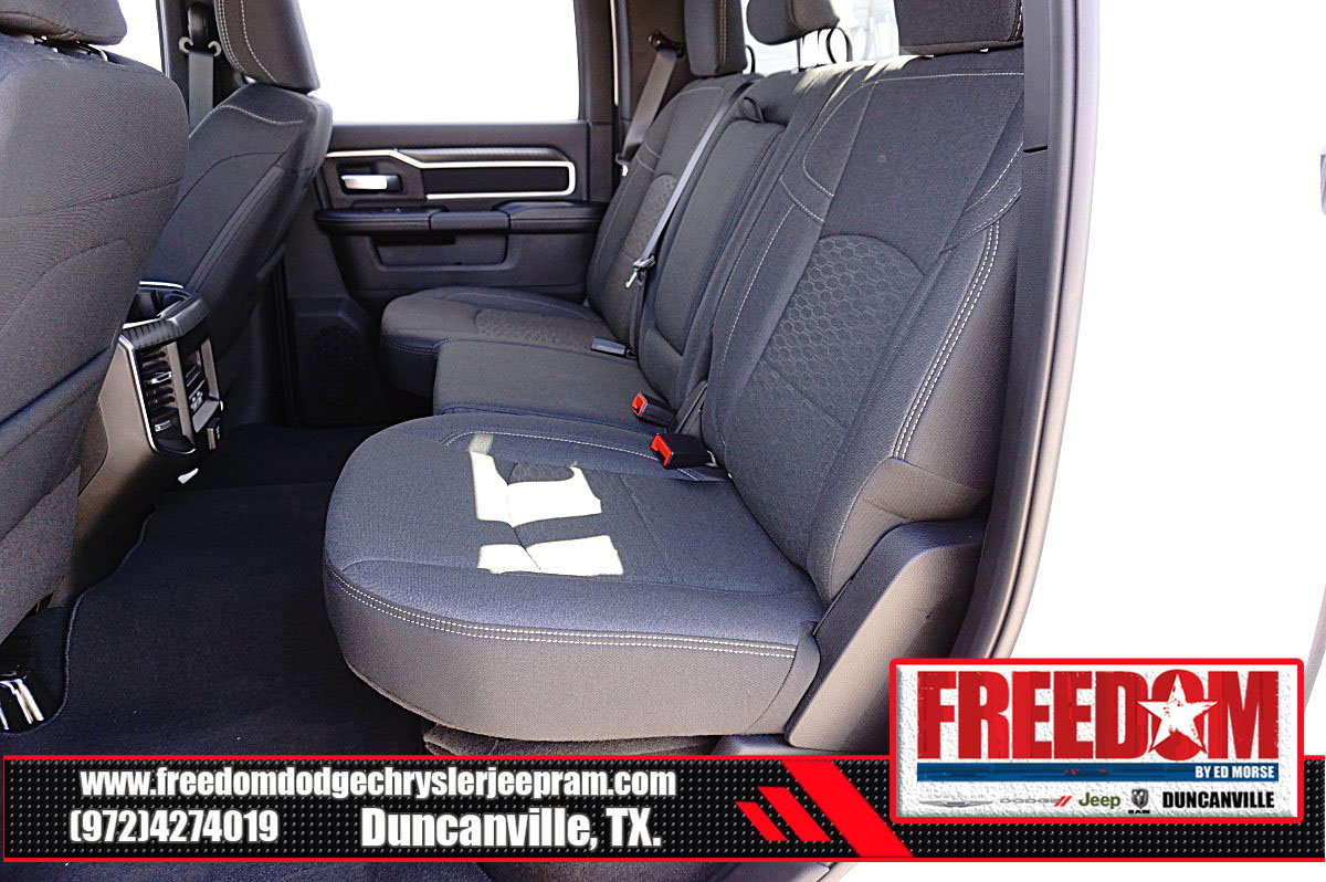 New 2026 RAM 2500 Big Horn AWD/4WD image 14