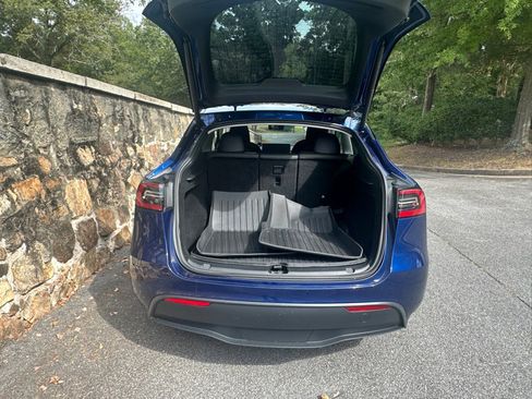 Used 2023 Tesla Model Y 2WD image 59