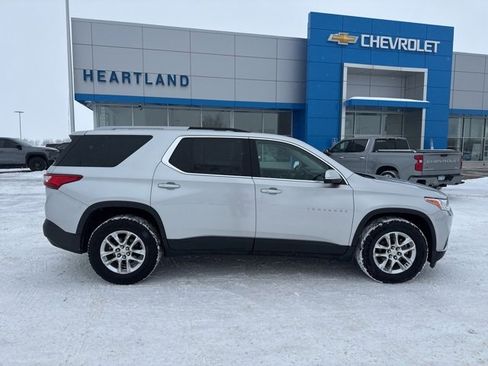 Used 2018 Chevrolet Traverse LT image 6