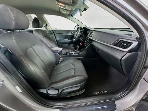 Used 2016 Kia Optima LX image 28