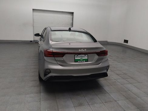 Used 2023 Kia Forte LXS w/ LXS Technology Package FWD image 6