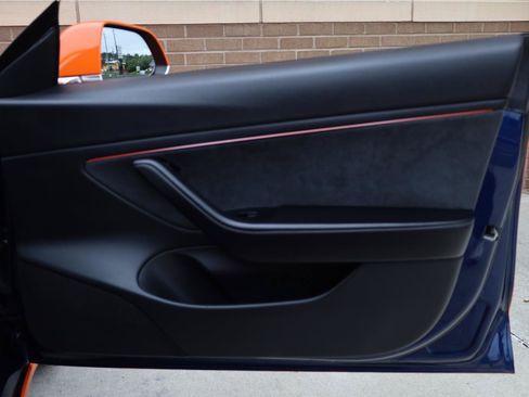 Used 2018 Tesla Model 3 Long Range RWD image 25