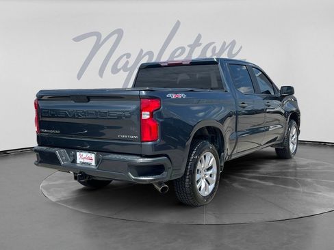 Used 2019 Chevrolet Silverado 1500 Custom w/ Custom Value Package AWD/4WD image 8