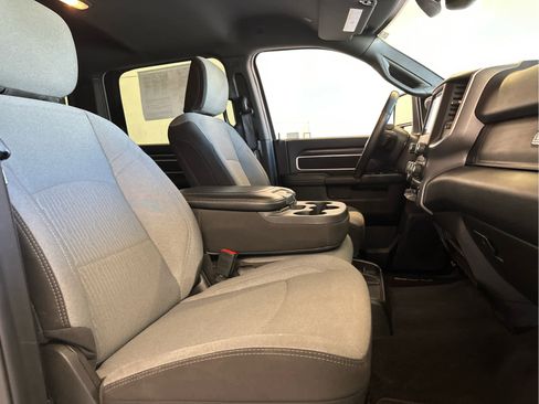 Used 2024 RAM 2500 Big Horn image 24