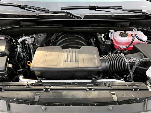 New 2026 Cadillac Escalade Platinum Sport w/ LPO, Floor Liner Package AWD/4WD image 11