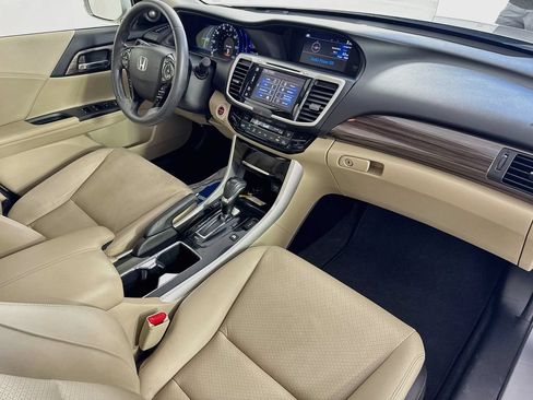 Used 2017 Honda Accord EX-L image 36