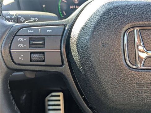 Used 2025 Honda Accord Sport image 11