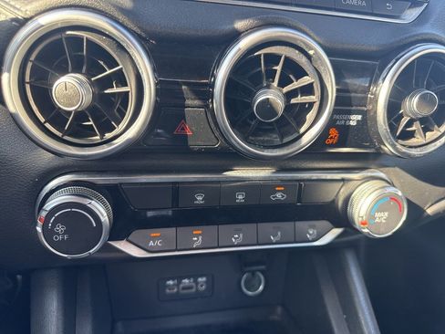 Used 2022 Nissan Sentra SV image 14