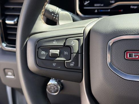 Used 2025 GMC Sierra 1500 AT4 AWD/4WD image 35