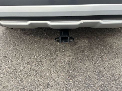 Used 2017 Volvo XC60 T6 Dynamic w/ Preferred Option Package image 25