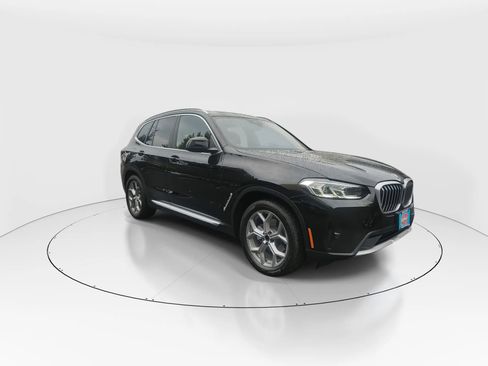 Used 2023 BMW X3 xDrive30i w/ Convenience Package image 2