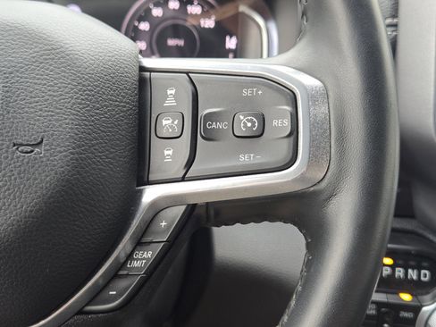 Used 2024 RAM 2500 Laramie w/ Night Edition image 32