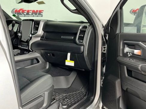 New 2026 RAM 2500 Big Horn AWD/4WD image 28