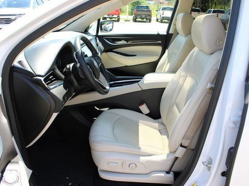 Certified 2023 Buick Enclave Essence w/ Experience Buick Package AWD/4WD image 11