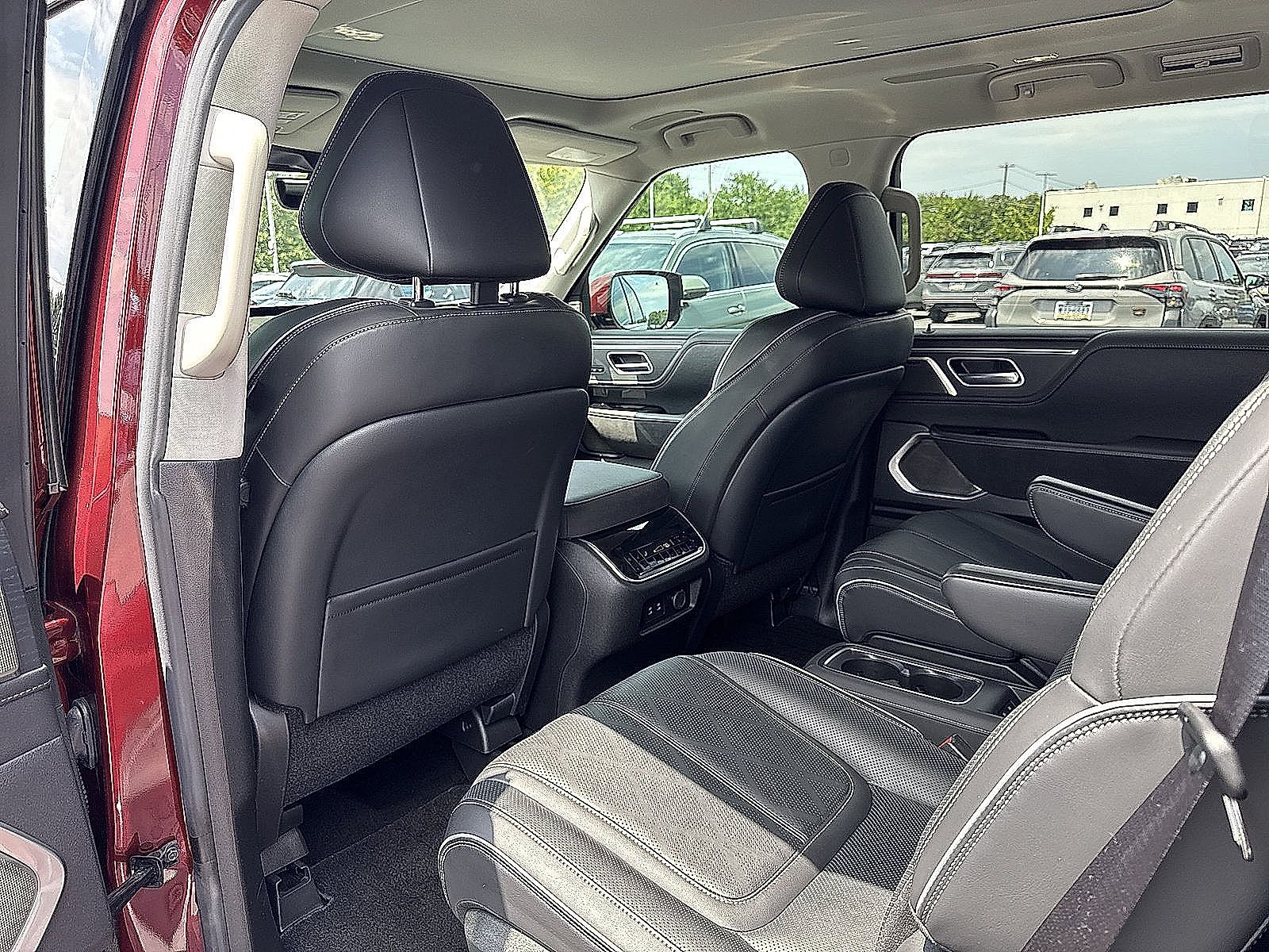 Certified 2025 INFINITI QX80 Sensory w/ Exterior Package AWD/4WD image 26