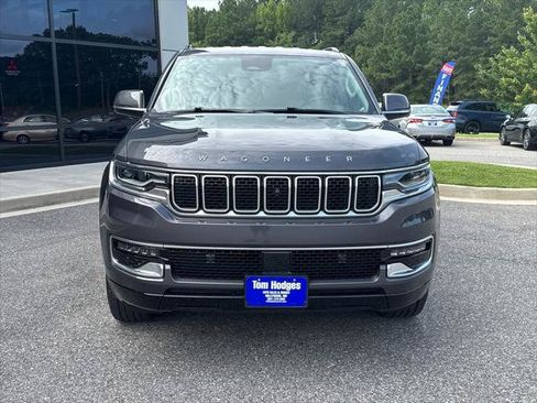 Used 2022 Jeep Wagoneer Series I w/ Convenience Group I AWD/4WD image 2