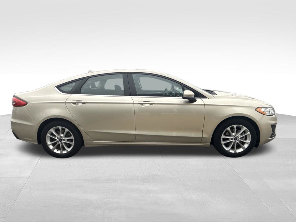Used 2019 Ford Fusion SE FWD image 7