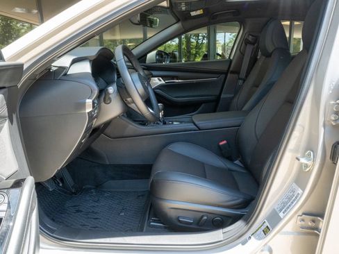 Used 2026 MAZDA MAZDA3 2.5 S Hatchback w/ Premium Pkg FWD image 11