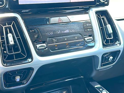 Used 2022 Kia Sorento SX FWD image 36