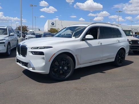 New 2025 BMW X7 xDrive40i w/ Premium Package image 2