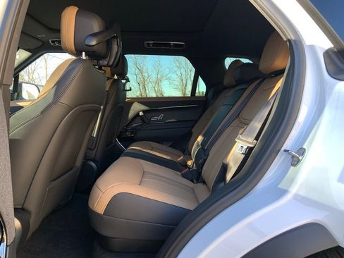 New 2025 Land Rover Range Rover Sport Dynamic SE image 13