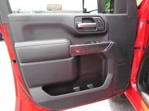 Used 2020 Chevrolet Silverado 2500 LTZ AWD/4WD image 11
