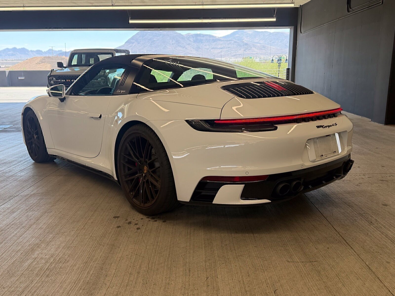 Certified 2021 Porsche 911 AWD/4WD image 3
