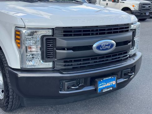 Used 2019 Ford F250 XL w/ Power Equipment Group RWD image 41