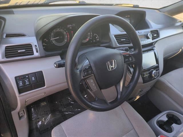 Used 2016 Honda Odyssey SE image 10