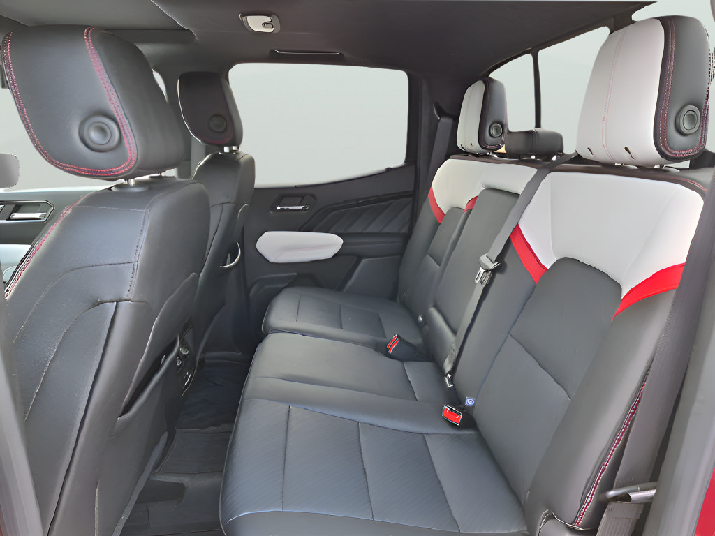 Used 2023 GMC Canyon AT4X AWD/4WD image 36