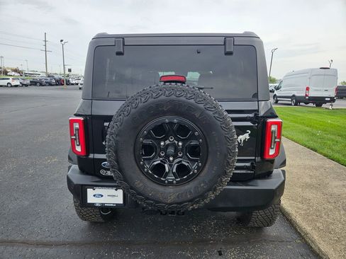 Used 2023 Ford Bronco Outer Banks w/ Sasquatch Package AWD/4WD image 7