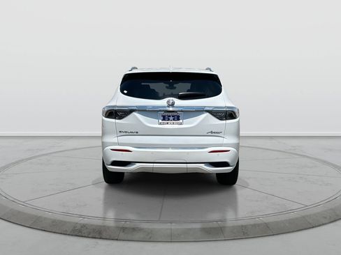 Used 2024 Buick Enclave Avenir w/ Avenir Technology Package FWD image 7