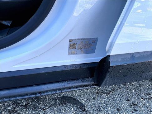 New 2026 Chevrolet Equinox LT AWD/4WD image 16