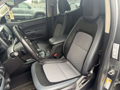 Used 2020 Chevrolet Colorado Z71 AWD/4WD image 7