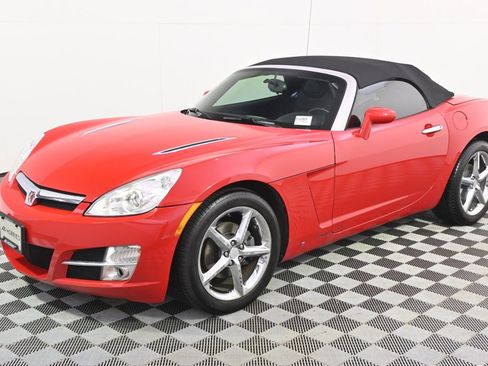 Used 2008 Saturn Sky w/ Premium Trim Package image 2