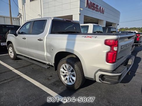 Used 2020 Chevrolet Silverado 1500 Custom w/ Custom Value Package AWD/4WD image 5