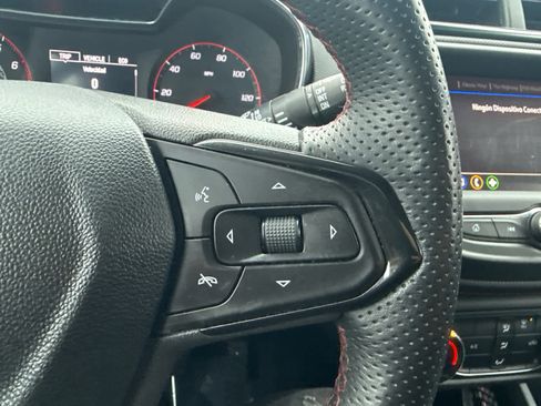 Used 2023 Chevrolet TrailBlazer RS image 18