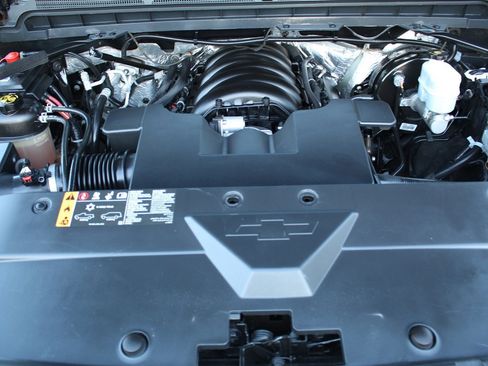 Used 2018 Chevrolet Silverado 1500 LT w/ All Star Edition image 30