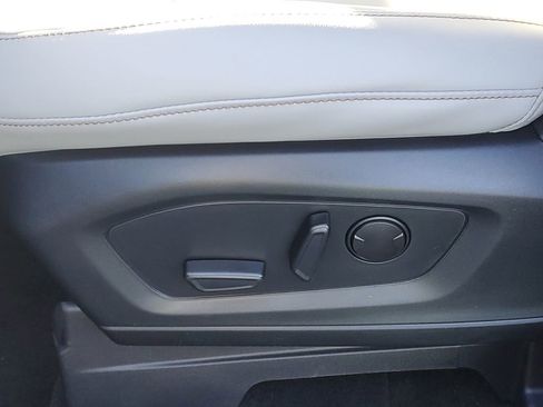 New 2026 Ford Explorer Active w/ Active Comfort Package image 9