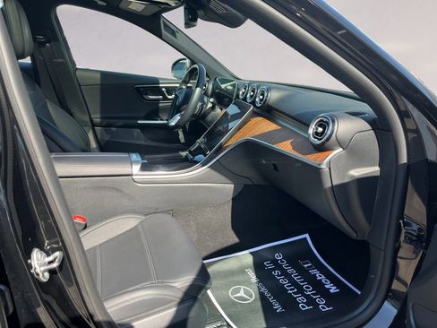 Certified 2023 Mercedes-Benz C 300 4MATIC Sedan w/ Exclusive Trim Package image 15