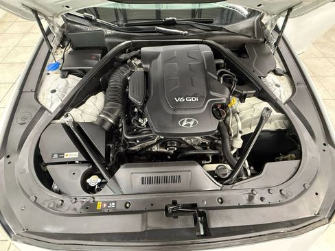 Used 2016 Hyundai Genesis 3.8 w/ Option Group 02 RWD image 39